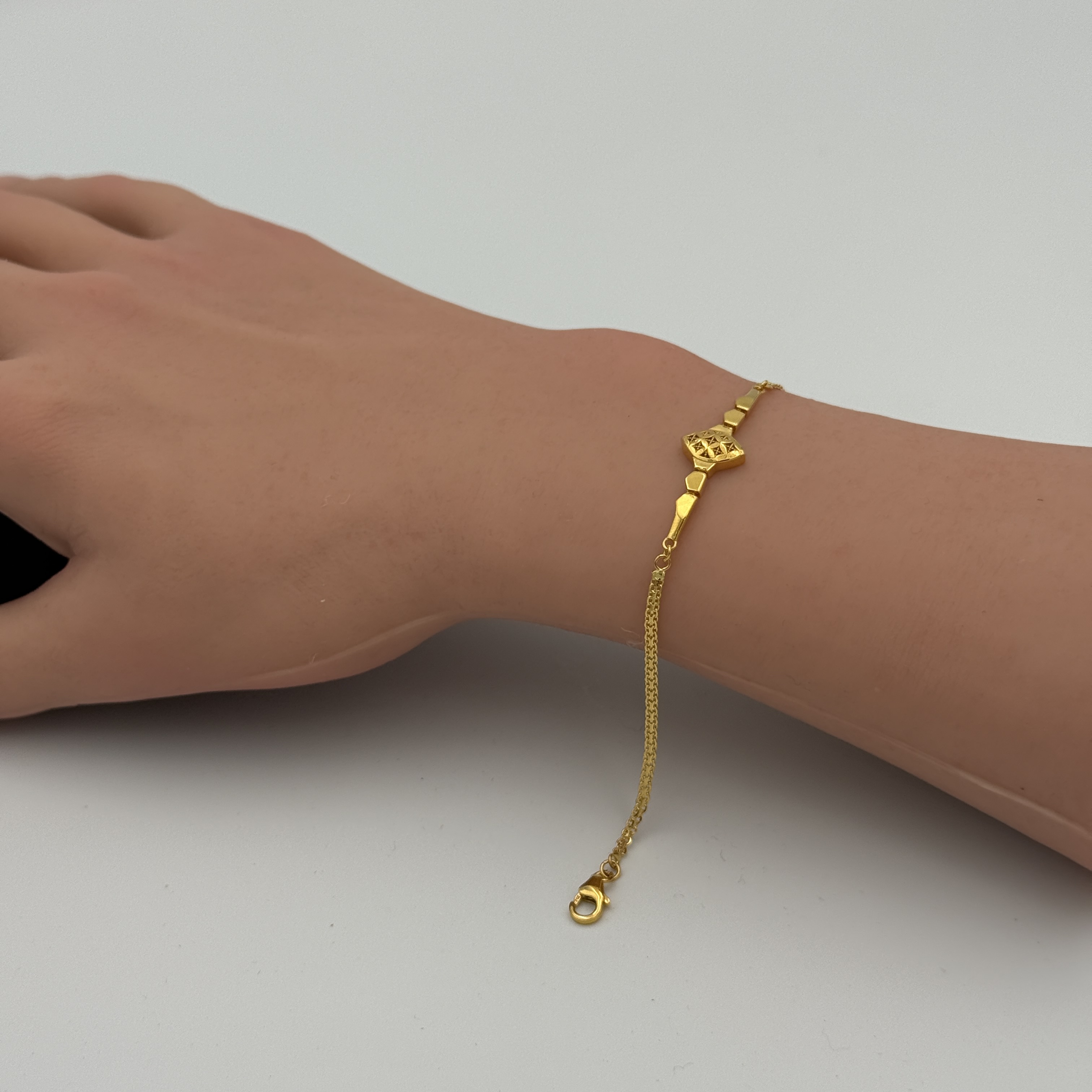 21K Gold Oval Bracelet