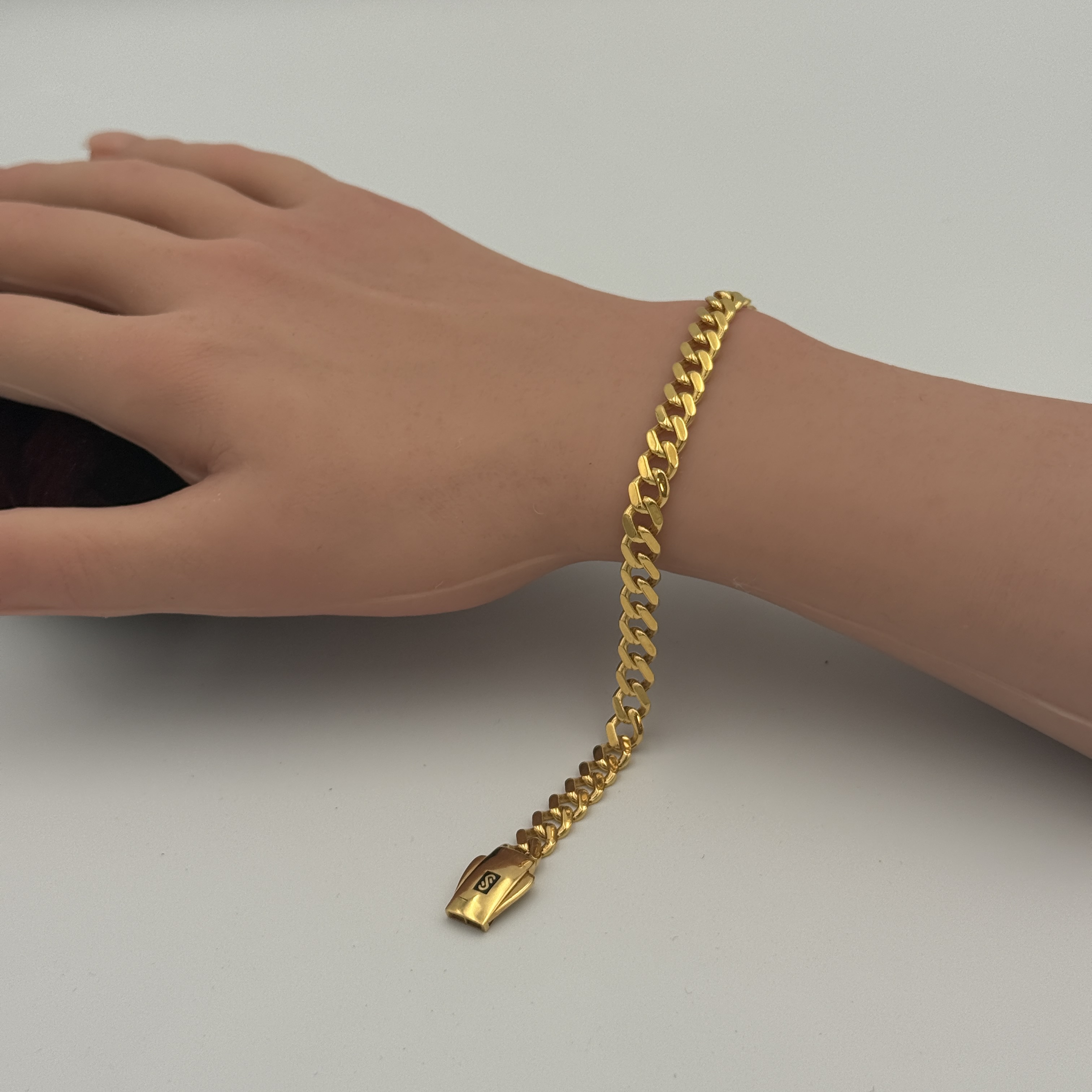 21K Gold Links Bracelet