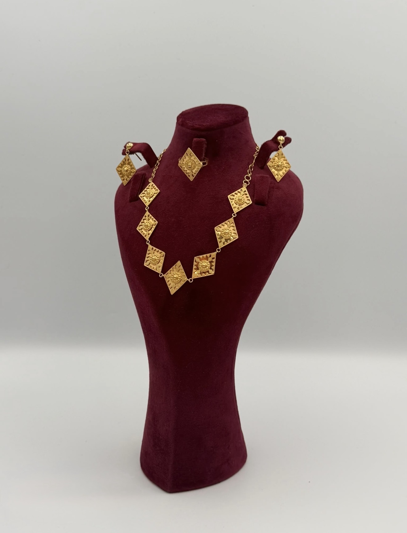 21K Gold Diamond Set