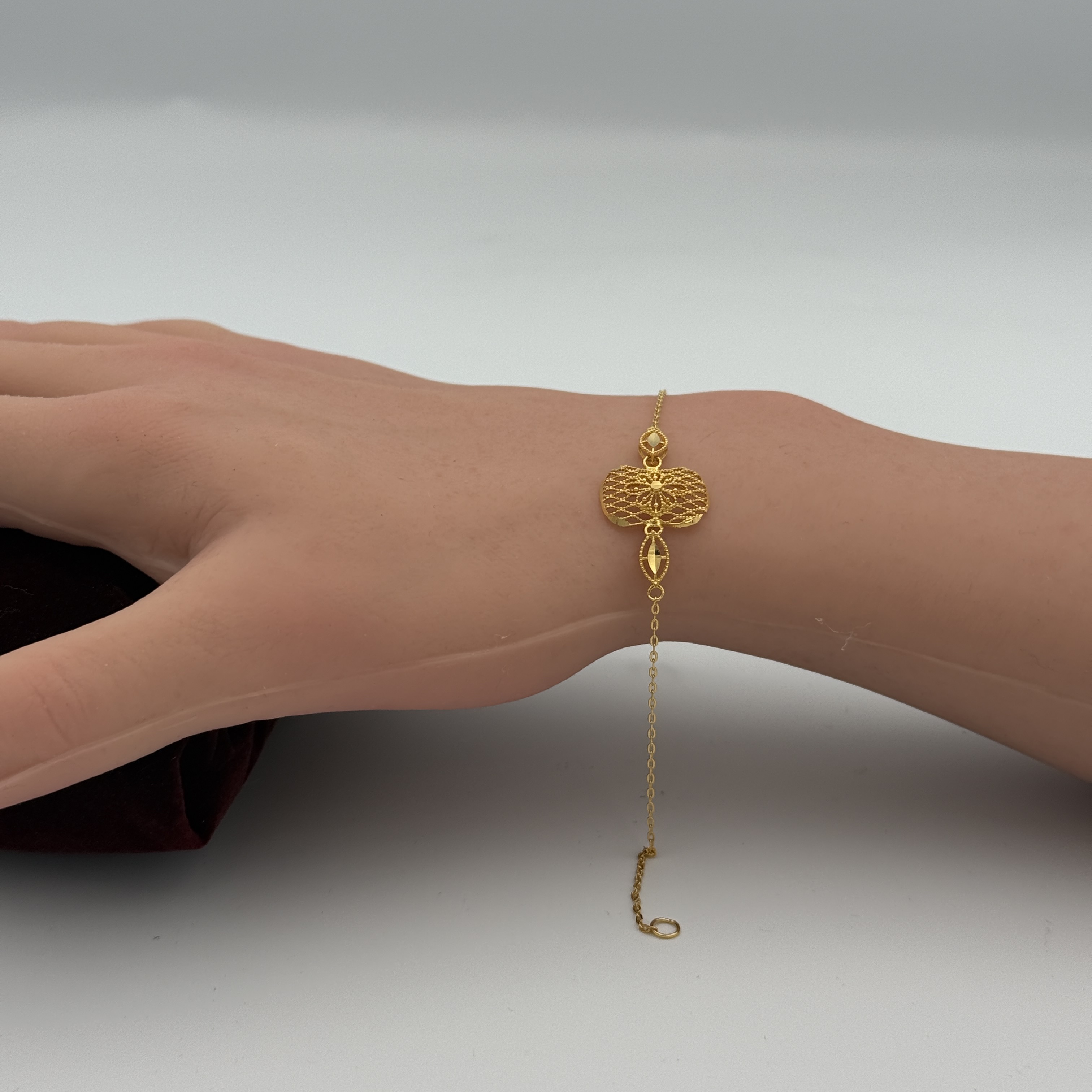 21K Gold Light Bracelet