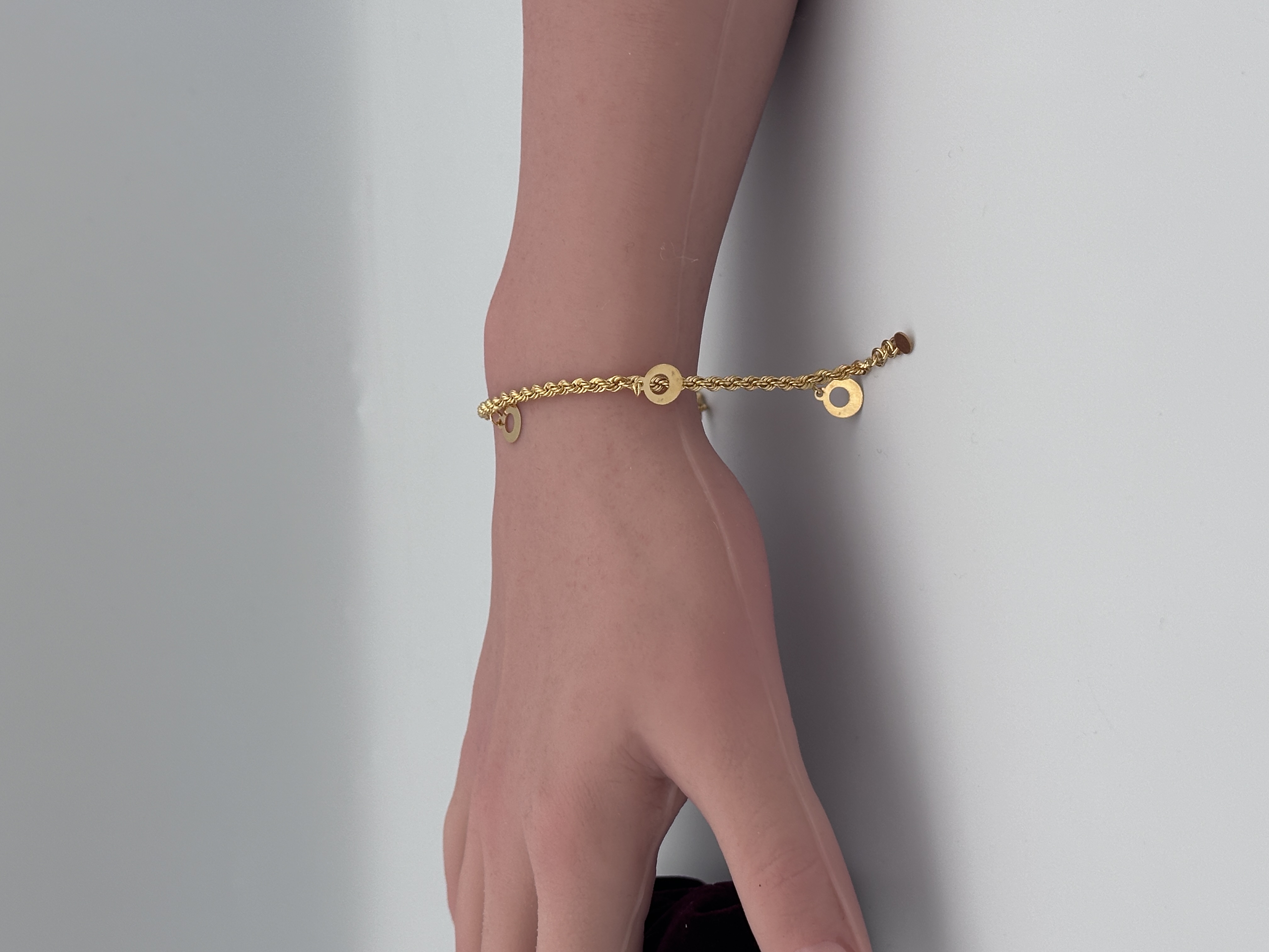 21K Gold Circle Bracelet
