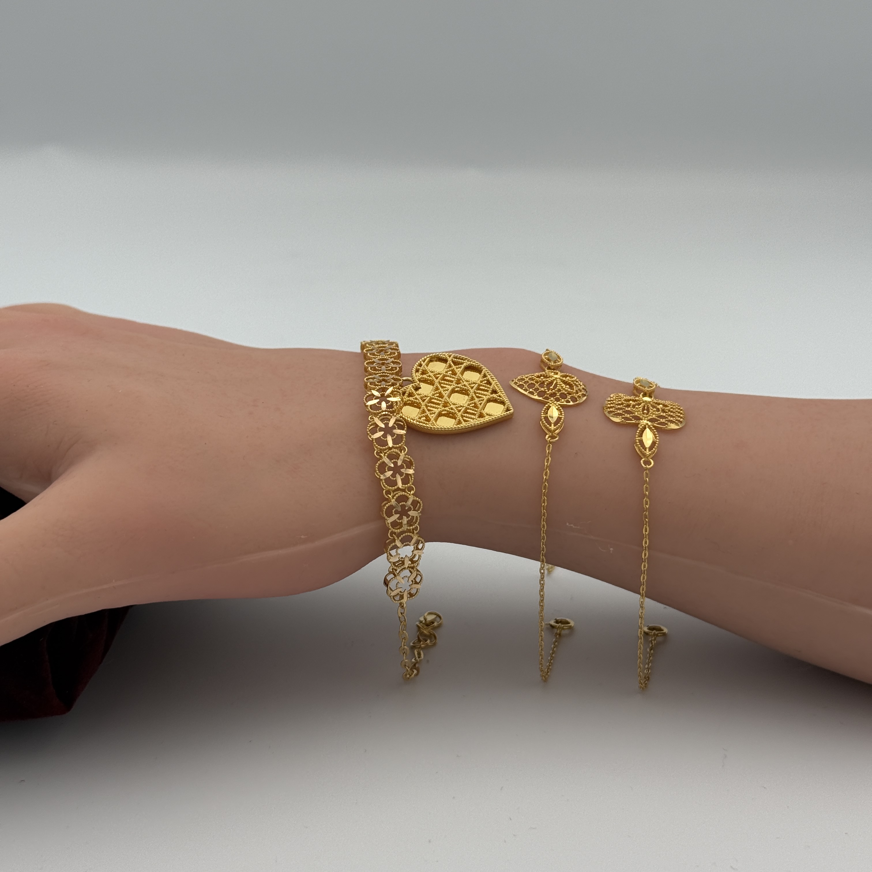 21K Gold Light Bracelet