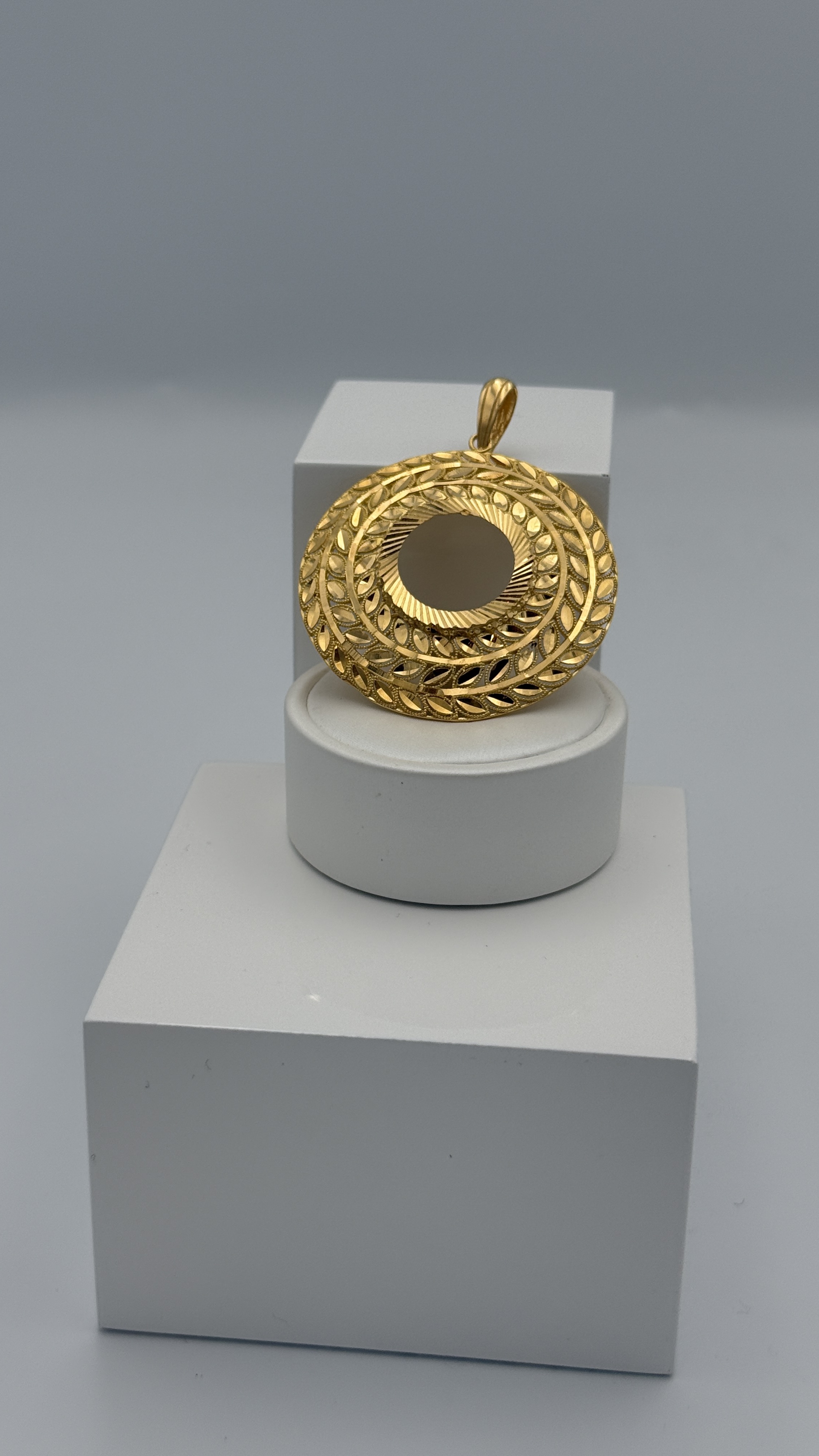 21K Gold Frame Pendant