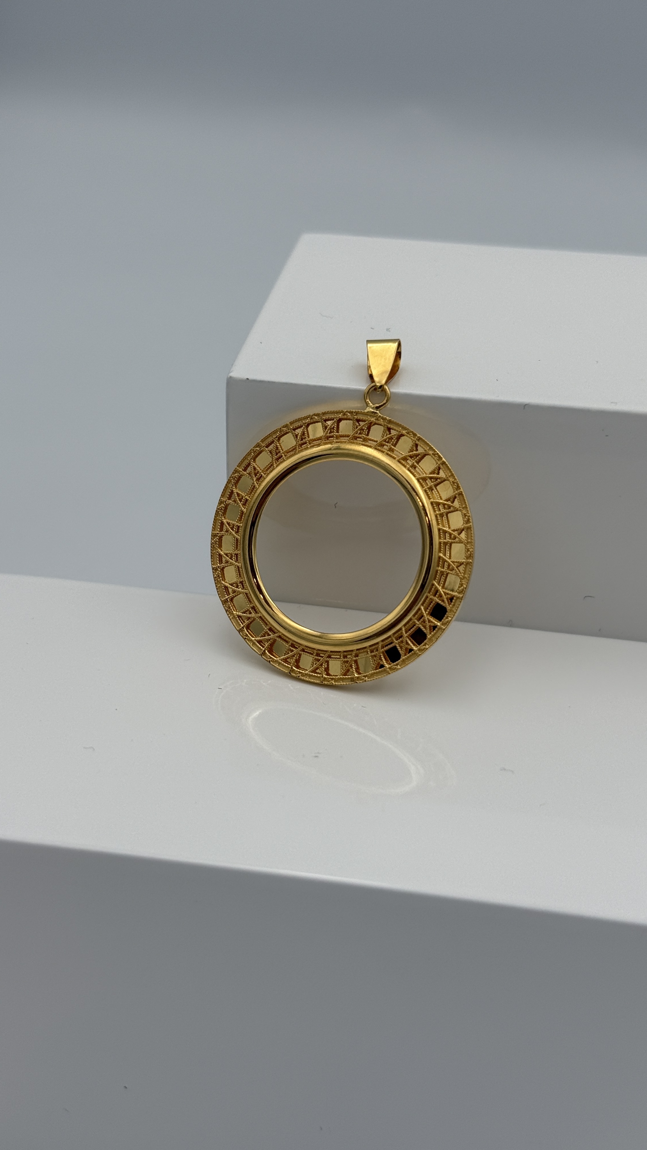 21K Gold Frame Pendant