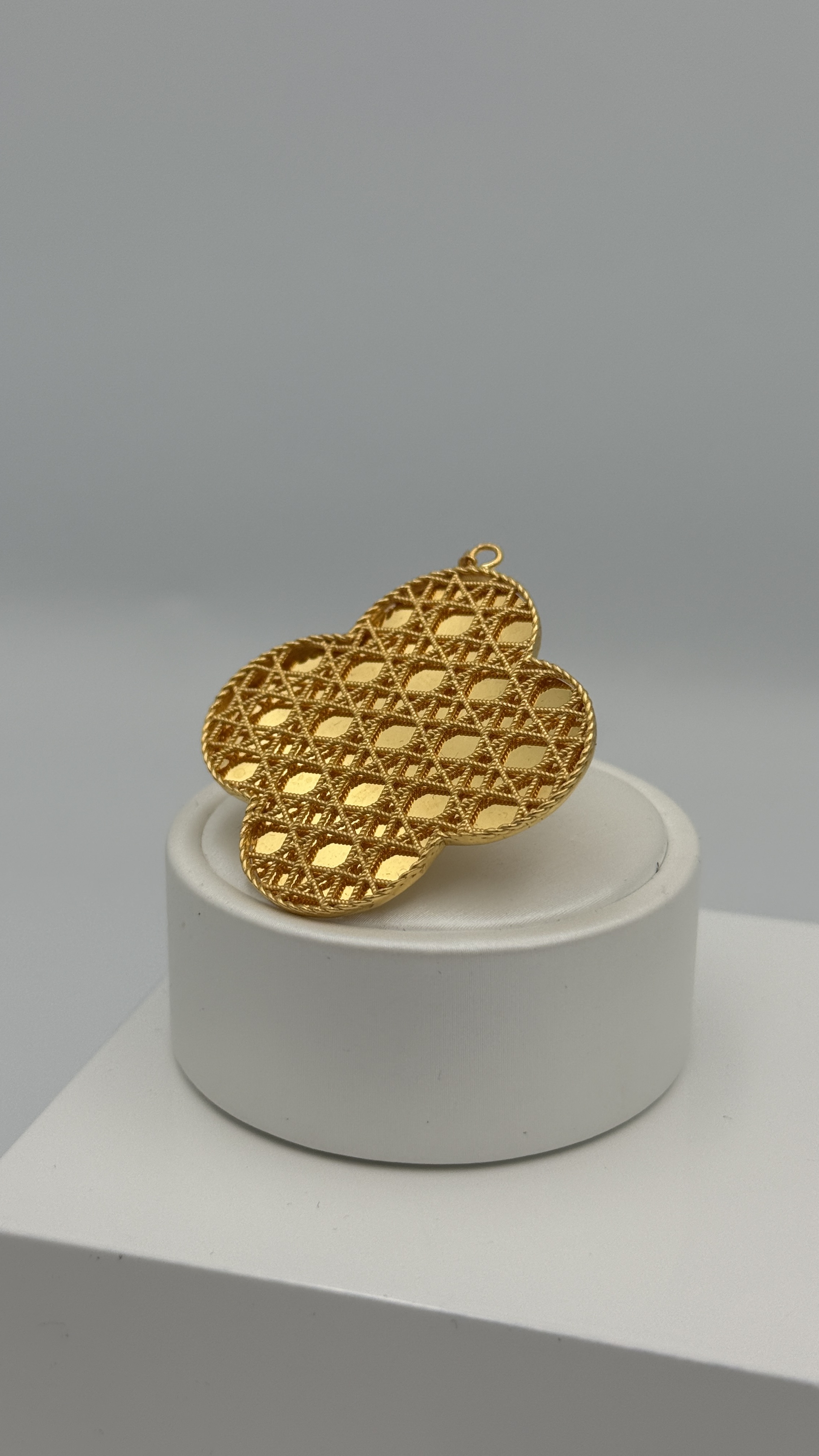 21K Gold Pendant