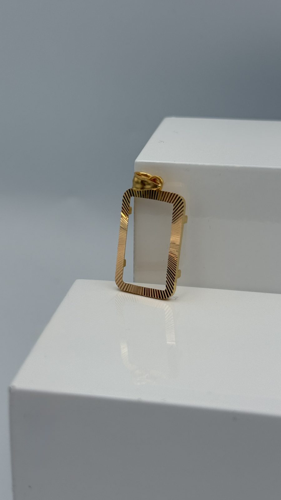 21K Gold Frame Pendant