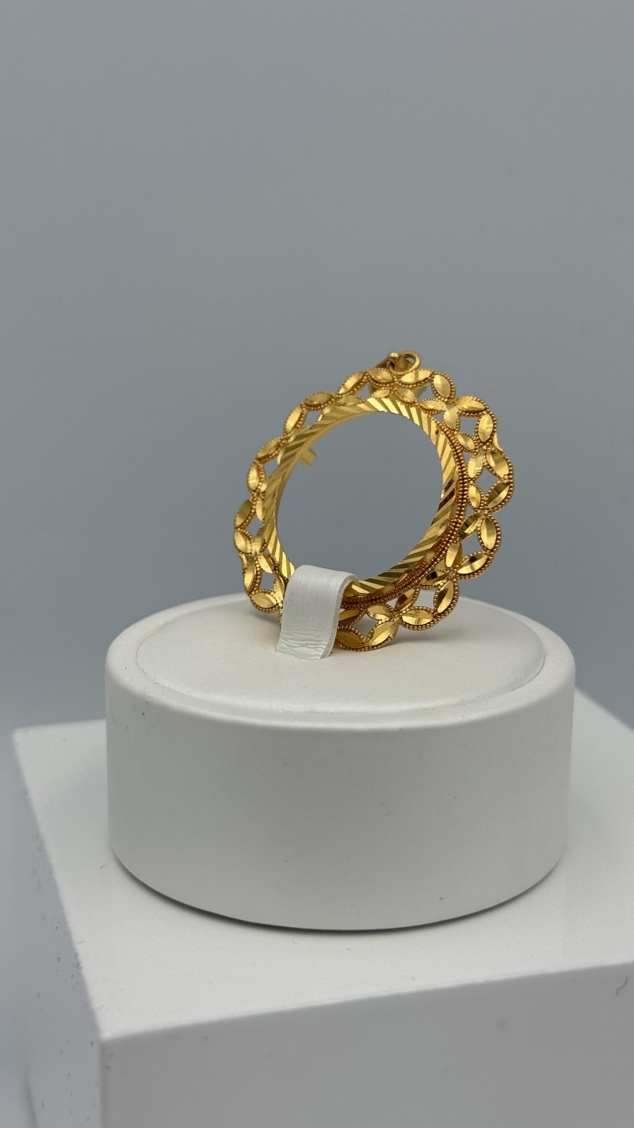 21K Gold Frame Pendant
