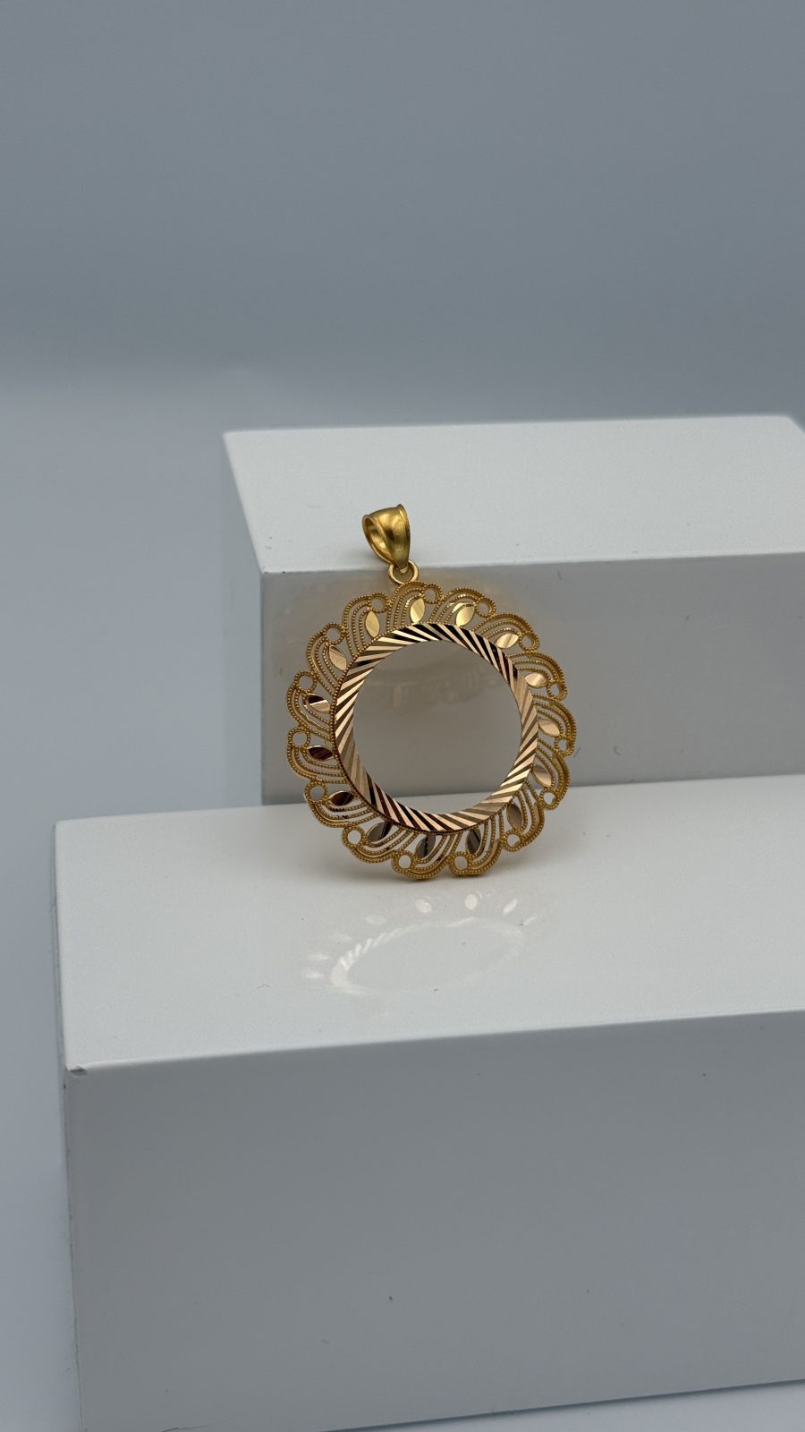 21K Gold Frame Pendant