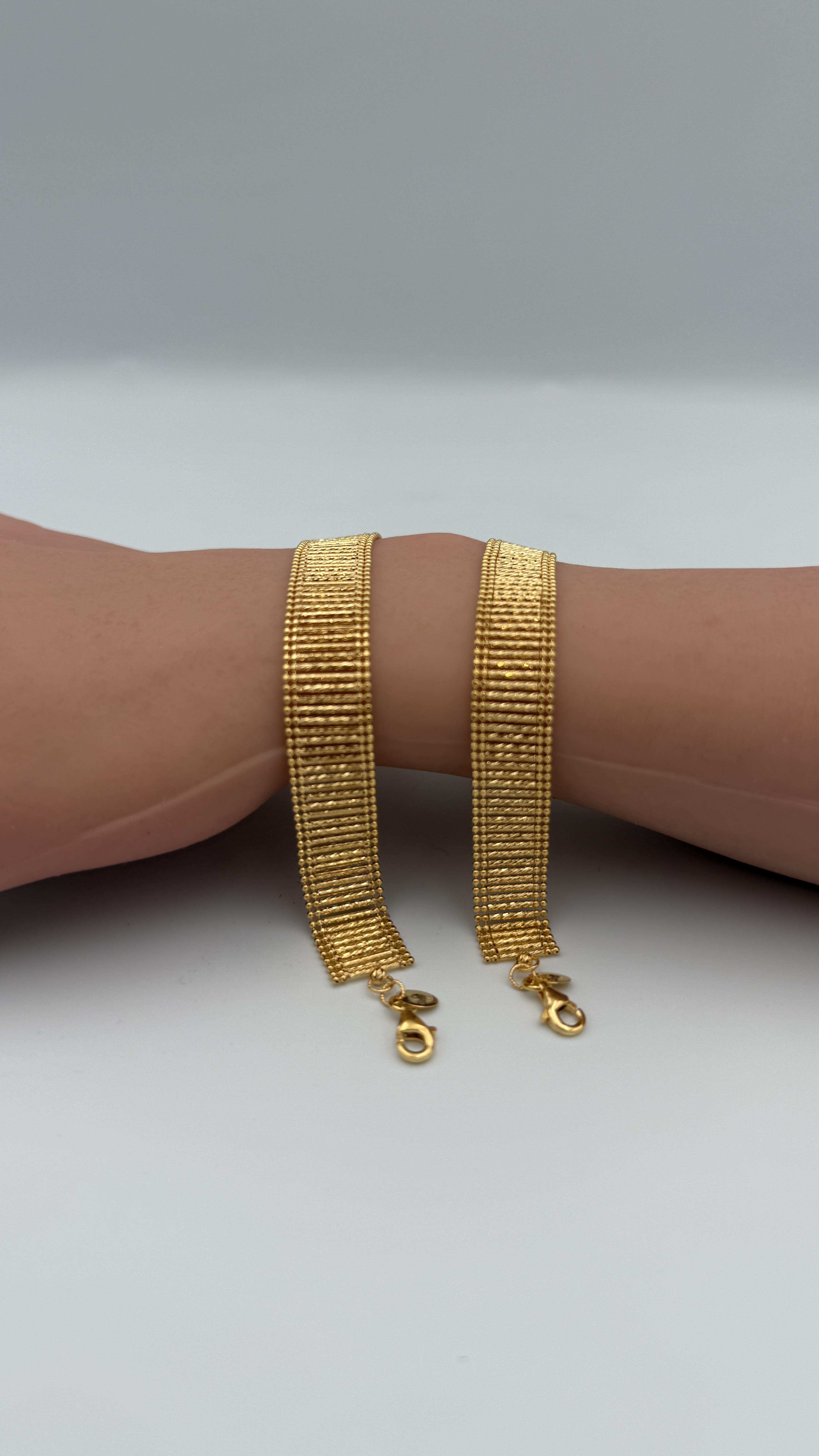 21K Gold Fancy Rol Bracelet