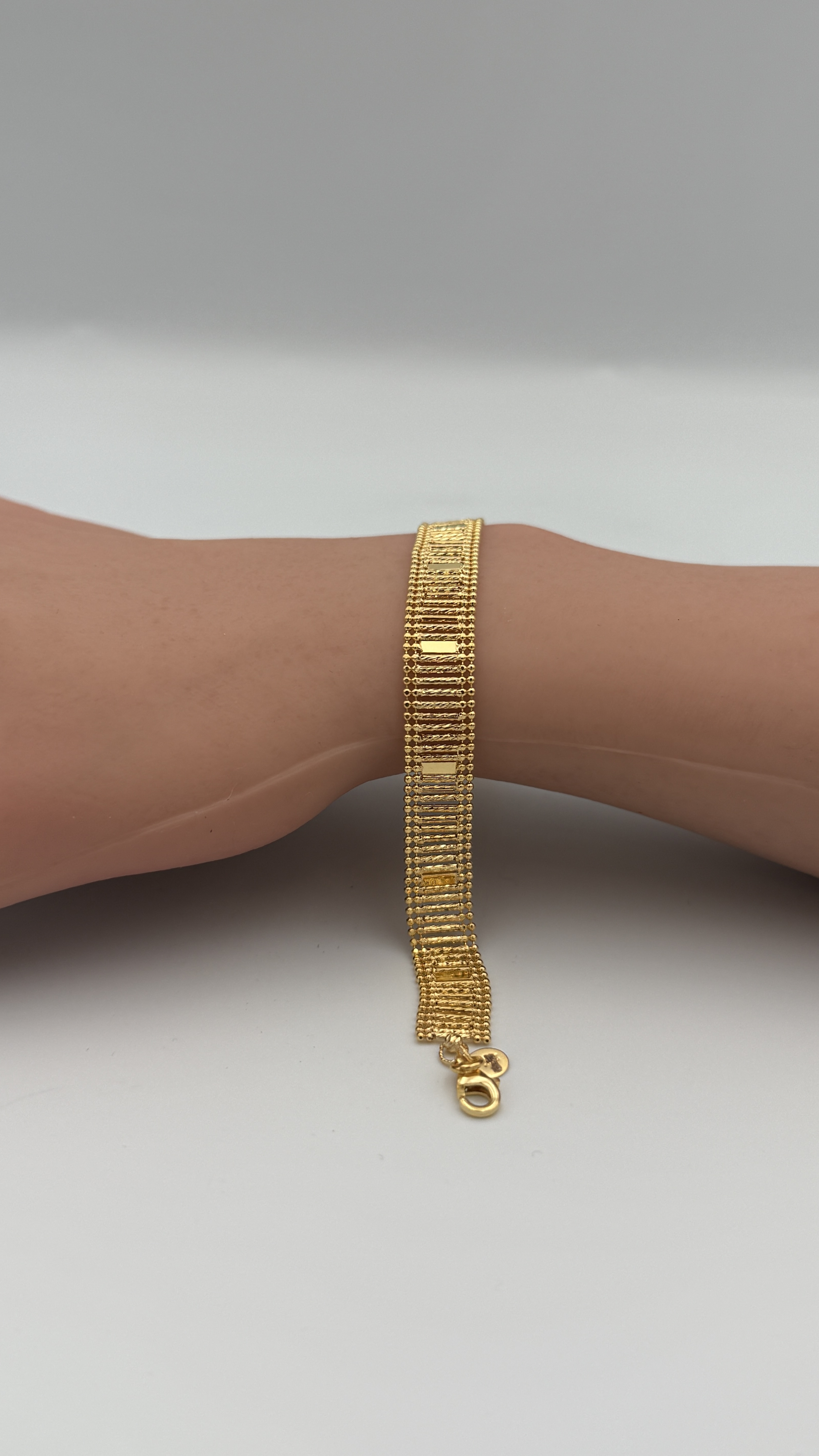 21K Gold Fancy Rol Bracelet