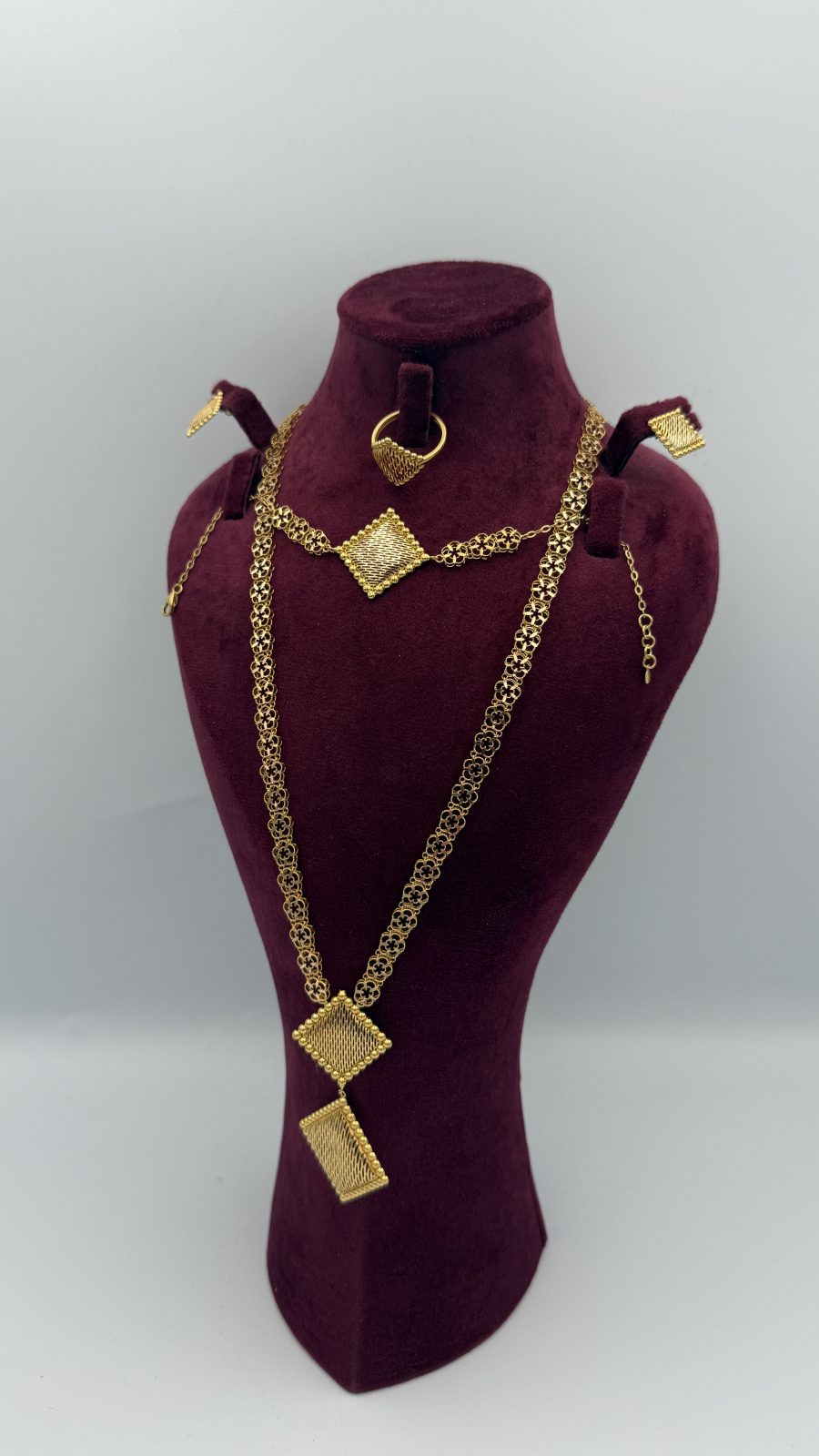 21K Gold Square Set