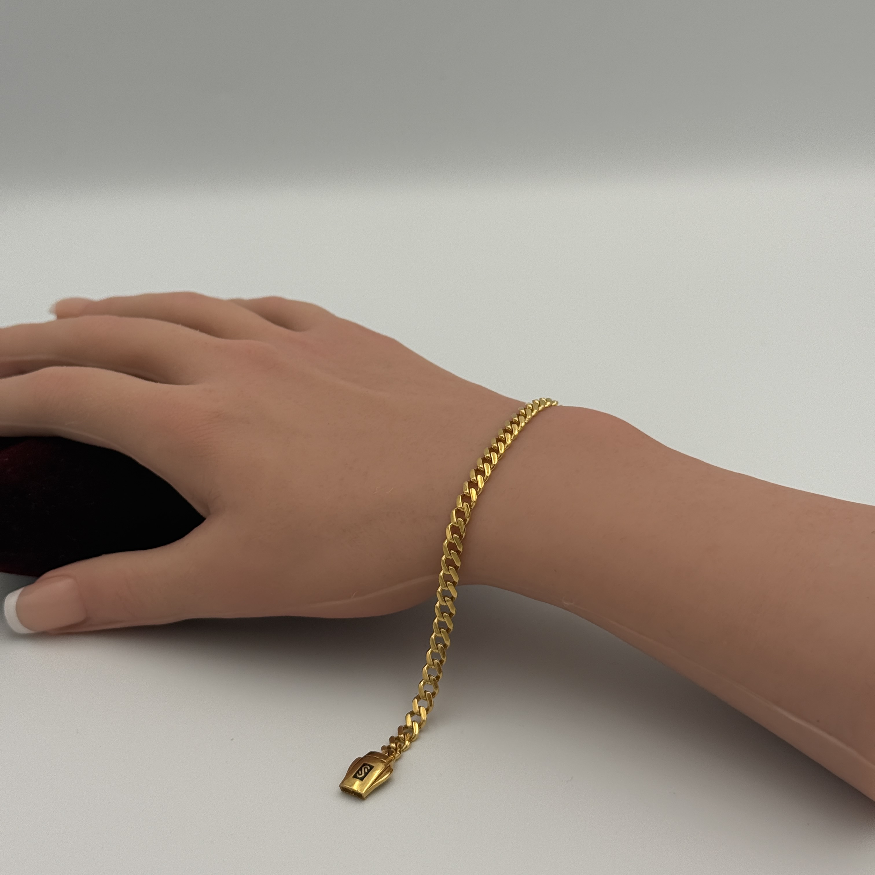21K Gold Links Bracelet